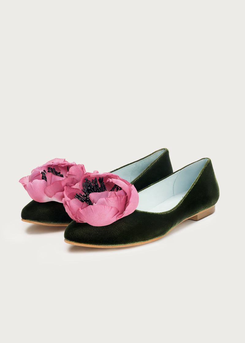 Ballerina Bloom Hunt · Bougainvillea Flower