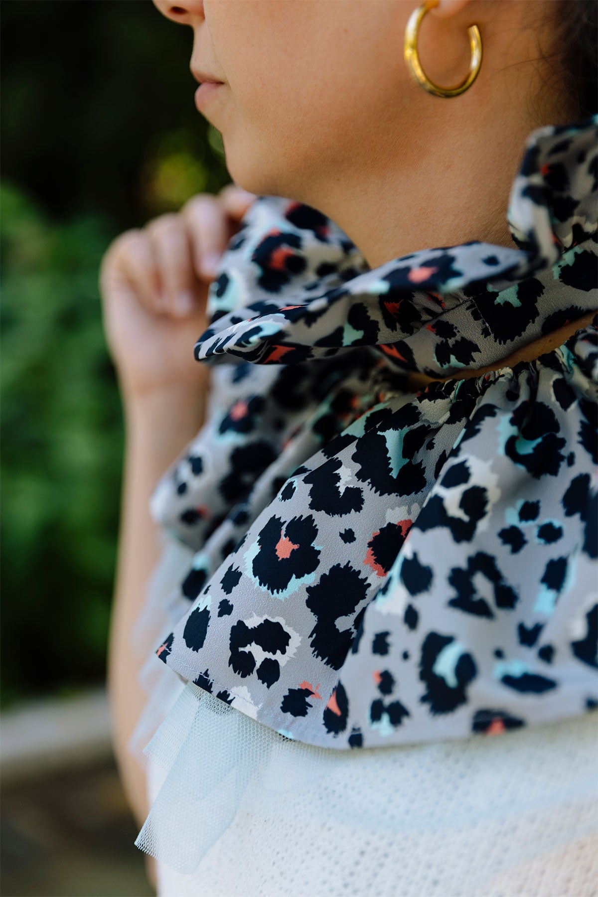 Cuello Print Gris