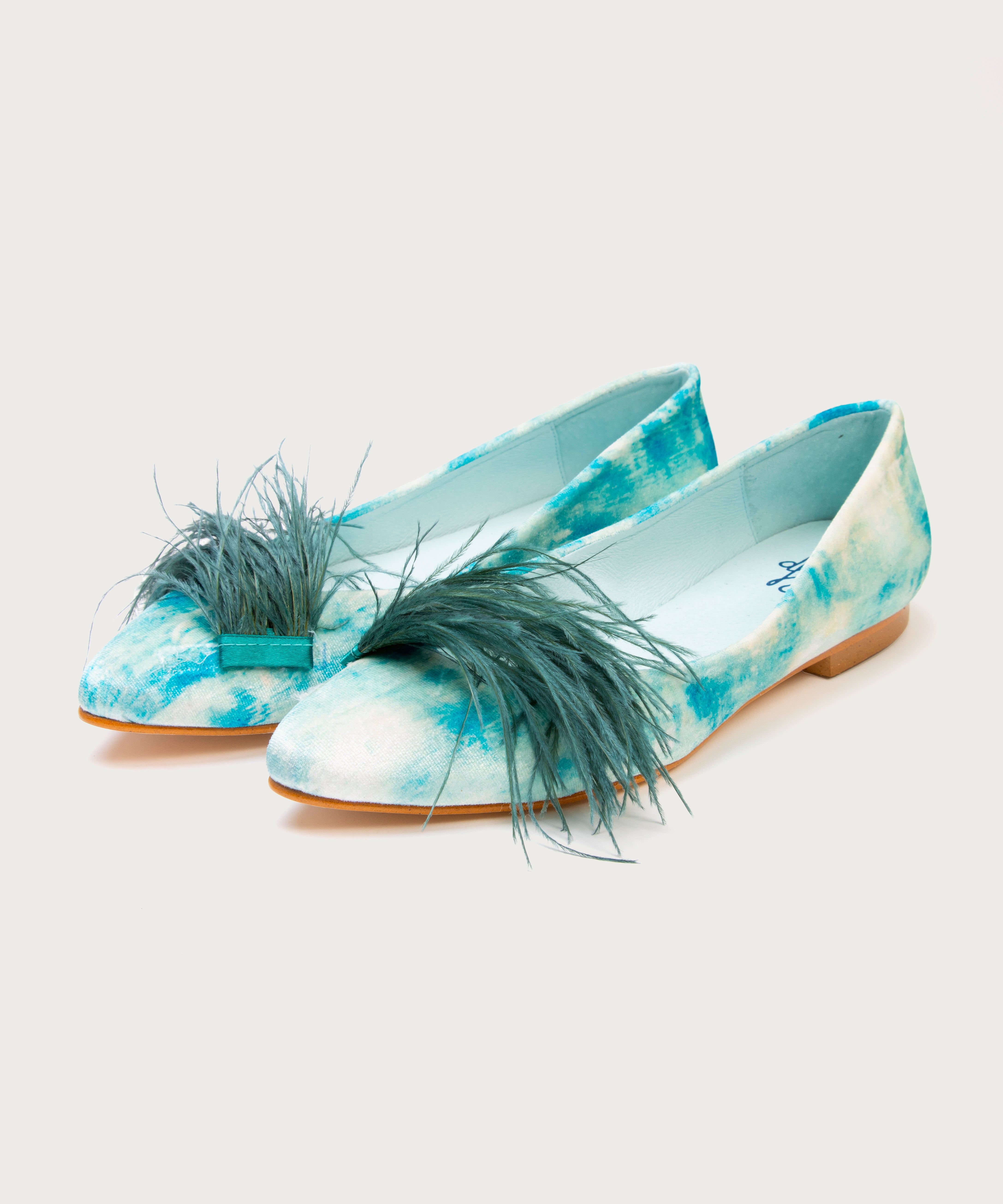 Bailarinas IV de defloresyfloreros en diferentes colores con terciopelo de seda y plumas naturales