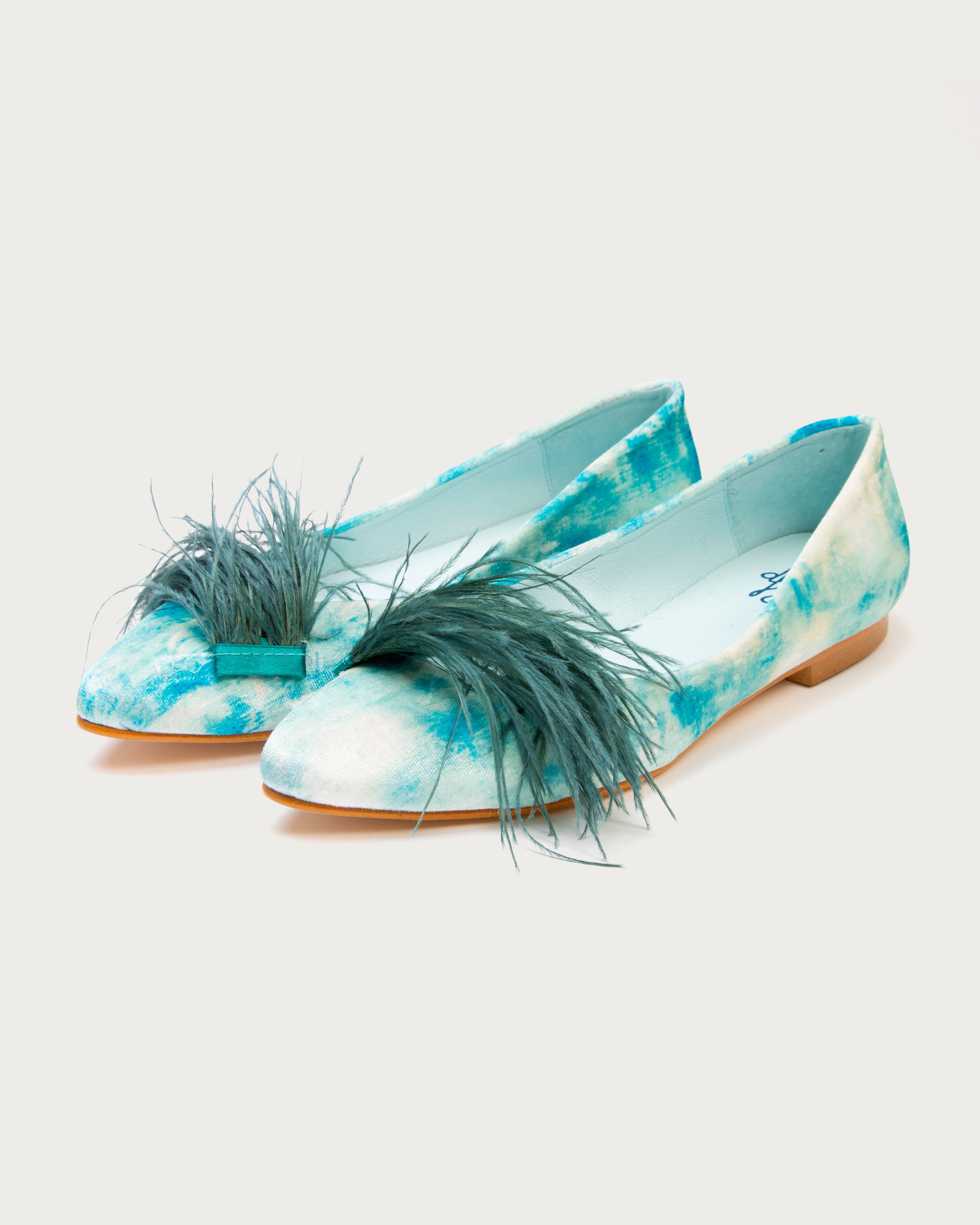 Bailarinas IV de defloresyfloreros en diferentes colores con terciopelo de seda y plumas naturales