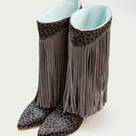 Botas de tacón XVI de defloresyfloreros en diferentes colores con flecos combinados