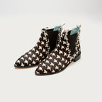 Botines XVII de defloresyfloreros en diferentes acabados con estilo chester y tachuelas metálicas