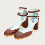 Tacones IX de defloresyfloreros en diferentes colores con escote cuadrado y doble hebilla