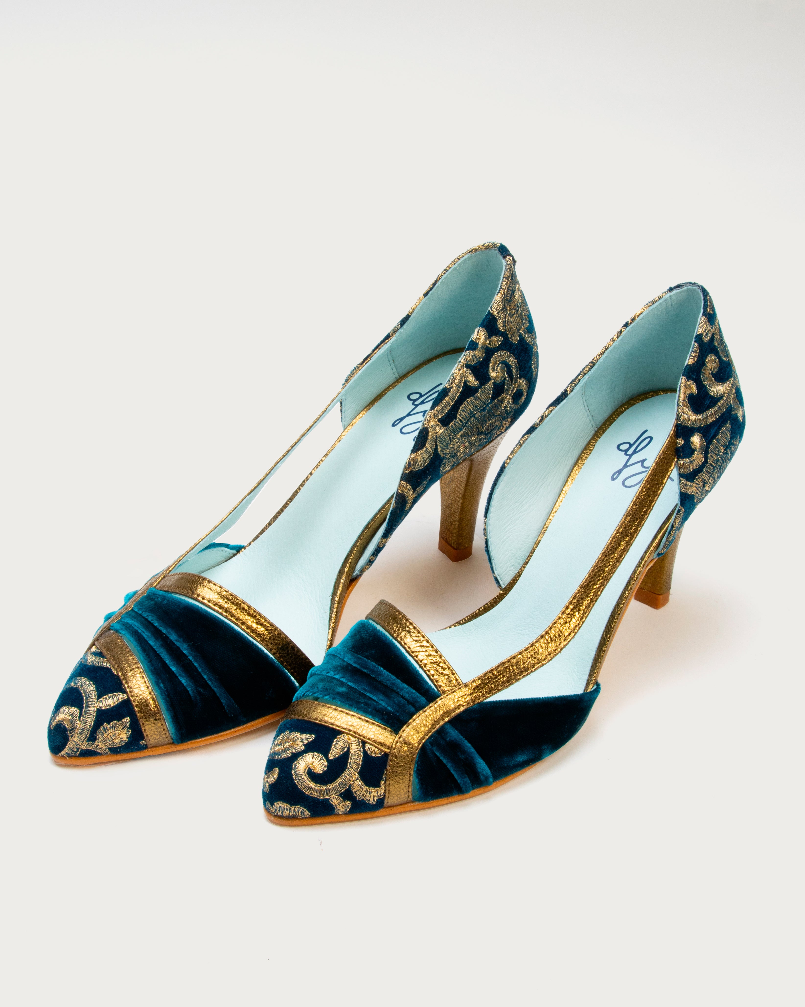 Tacones XX de defloresyfloreros en diferentes colores combinados en lana, piel y terciopelo de seda